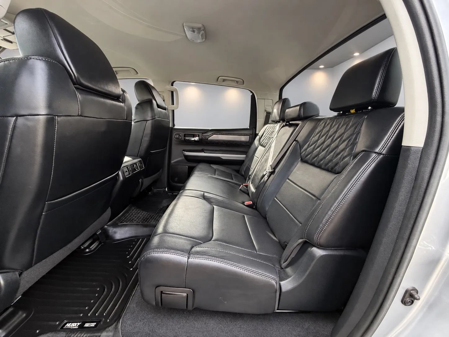 Used 2018 Toyota Tundra Platinum AWD/4WD image 21