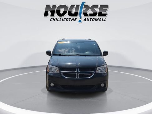 Used 2018 Dodge Grand Caravan SXT FWD image 3