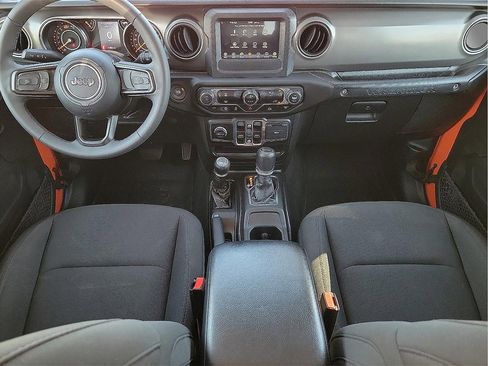 Used 2023 Jeep Wrangler Unlimited Sport image 11