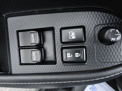 Used 2018 Toyota 86 image 17