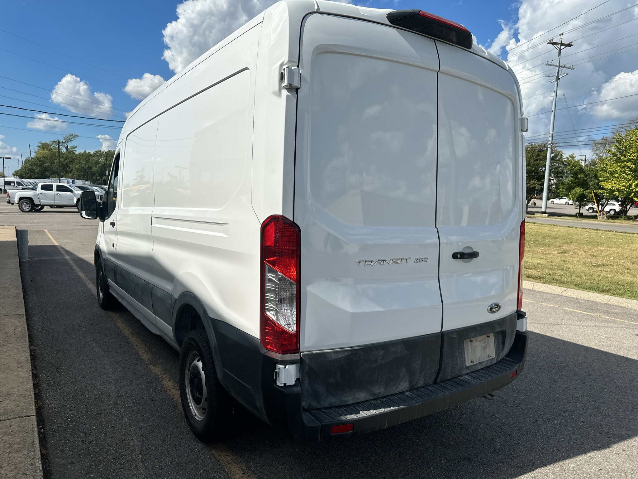 Used 2025 Ford Transit 250 148 Medium Roof RWD image 6