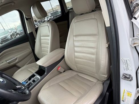 Used 2018 Ford Escape SEL image 8