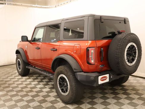 Used 2023 Ford Bronco Big Bend w/ Sasquatch Package AWD/4WD image 3