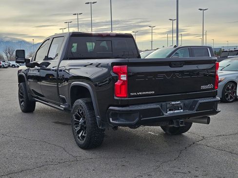 Used 2023 Chevrolet Silverado 3500 High Country image 5