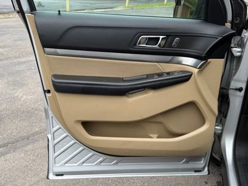 Used 2016 Ford Explorer 4WD image 13