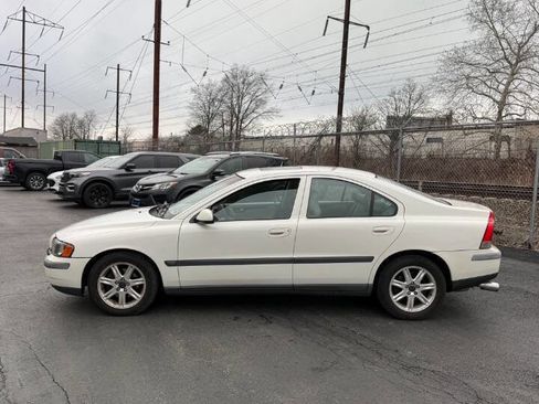 Used 2002 Volvo S60 2.4 image 4