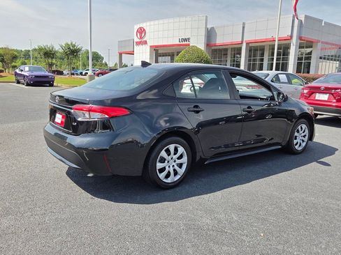 Used 2022 Toyota Corolla LE FWD image 8