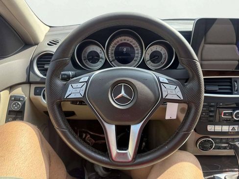 Used 2013 Mercedes-Benz C 300 4MATIC Sedan image 16