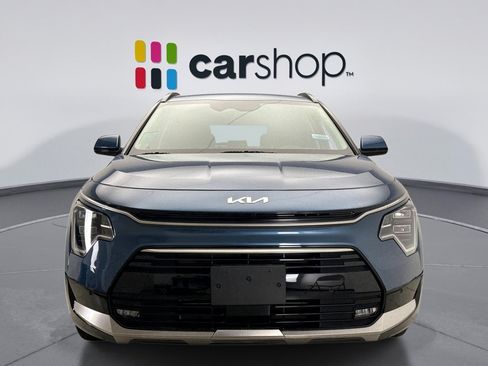 Used 2024 Kia Niro SX Touring FWD image 8