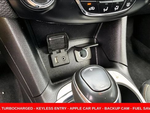 Used 2018 Chevrolet Cruze LS FWD image 16