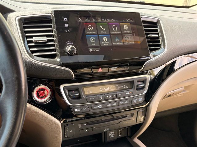 Used 2019 Honda Pilot Touring image 16