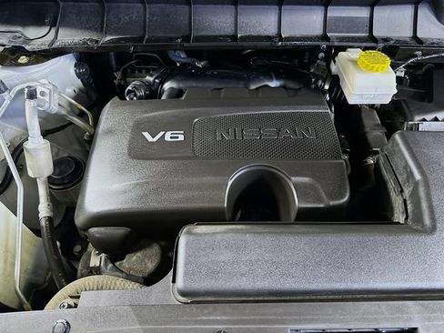 Used 2022 Nissan Pathfinder SL AWD/4WD image 36