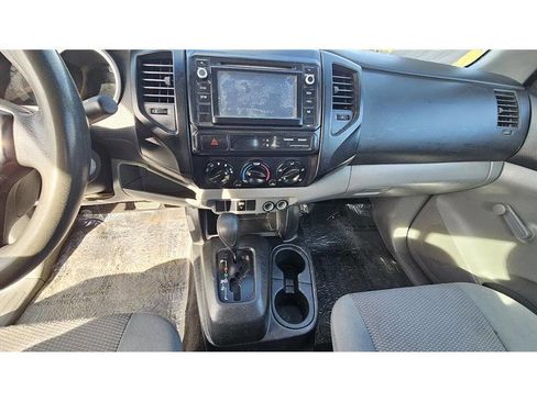 Used 2014 Toyota Tacoma 2WD Regular Cab image 17