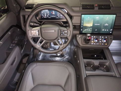 New 2026 Land Rover Defender 110 X-Dynamic SE AWD/4WD image 27