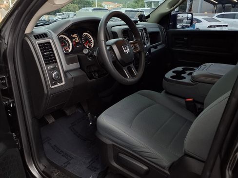 Used 2018 RAM 1500 Express w/ Express Value Package image 14