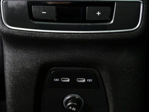 Used 2022 Audi Q4 e-tron Premium Plus image 27