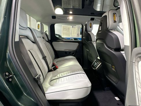 Used 2022 Rivian R1T Adventure image 29