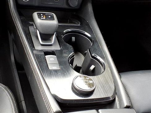 Used 2023 Nissan Rogue SL w/ SL Premium Package image 29