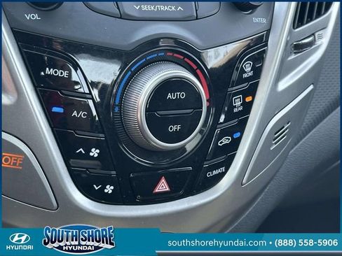 Used 2016 Hyundai Veloster w/ Option Group 03 FWD image 33