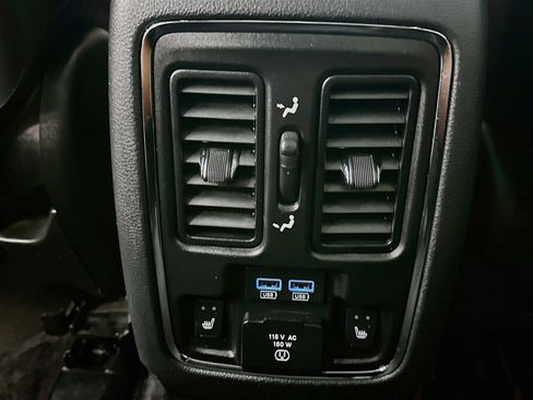 Used 2017 Jeep Grand Cherokee Summit AWD/4WD image 26
