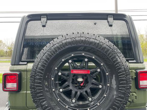 Used 2021 Jeep Wrangler Unlimited Sport AWD/4WD image 9