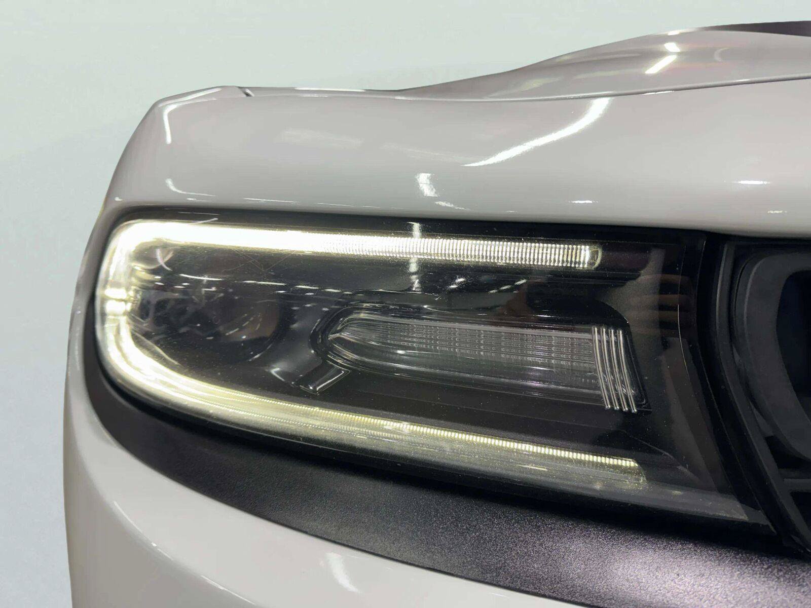 Used 2019 Dodge Charger Scat Pack w/ Dynamics Package RWD image 11
