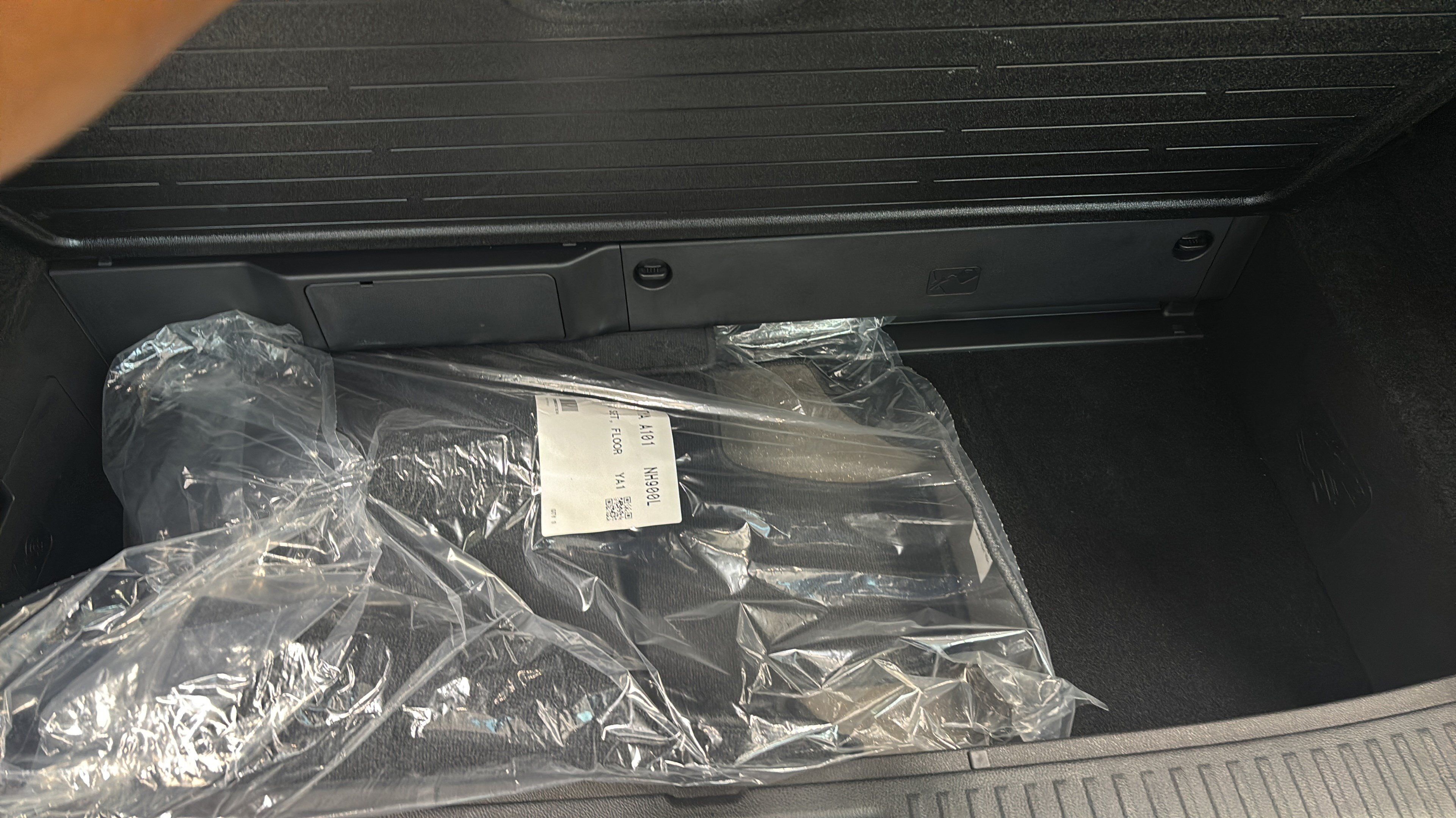 Used 2025 Acura MDX w/ Technology Package FWD image 18