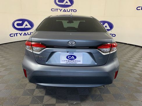Used 2021 Toyota Corolla LE FWD image 4