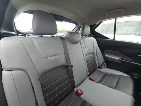 Used 2023 Nissan Kicks SR w/ SR Premium Package image 15