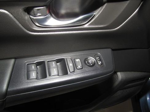 Certified 2025 Honda CR-V EX image 11