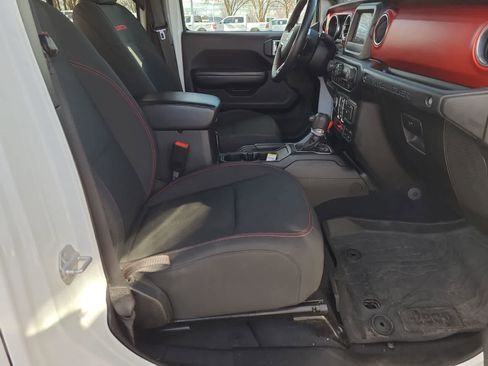 Used 2019 Jeep Wrangler Unlimited Rubicon w/ LED Lighting Group image 22