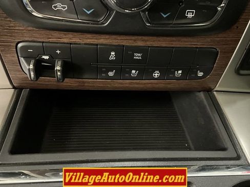 Used 2015 RAM 1500 Laramie image 30