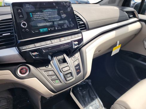 New 2026 Honda Odyssey EX-L image 9