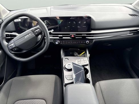 New 2026 Kia Sportage LX image 15