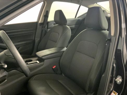 Used 2025 Nissan Altima 2.5 SV image 22