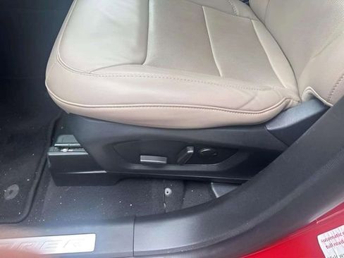 Used 2023 Ford Explorer Limited AWD/4WD image 19