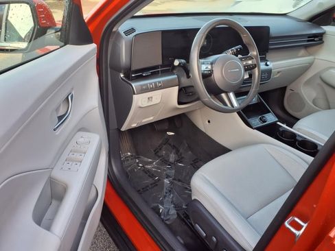 Used 2024 Hyundai Kona Limited image 6