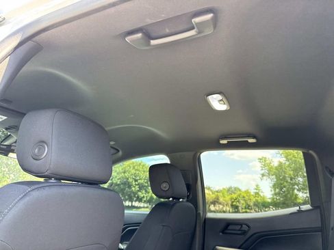 Used 2023 Chevrolet Colorado Trail Boss w/ LPO, Dark Essentials Package AWD/4WD image 16