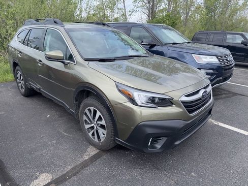 Used 2020 Subaru Outback Premium AWD/4WD image 3