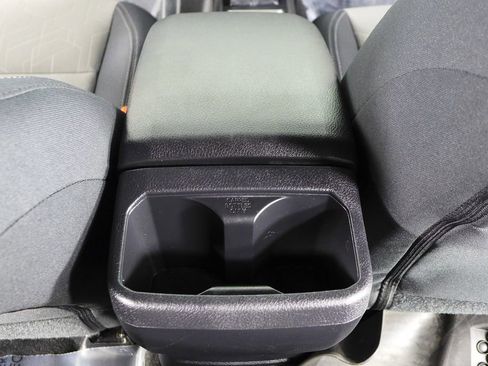 Used 2022 Toyota Tacoma TRD Off-Road image 23