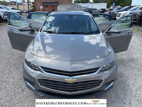 Used 2018 Chevrolet Malibu LT FWD image 24