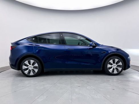 Used 2021 Tesla Model Y 2WD image 29
