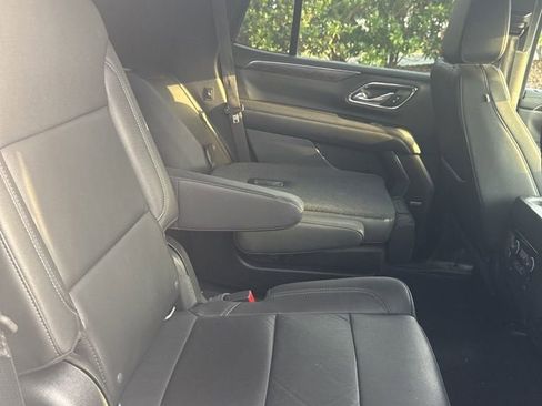 Certified 2022 Chevrolet Tahoe Z71 w/ Luxury Package AWD/4WD image 6