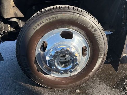 Used 2022 Ford F350 XLT w/ XLT Value Package image 12