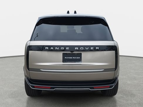 New 2026 Land Rover Range Rover Long Wheelbase SE image 6