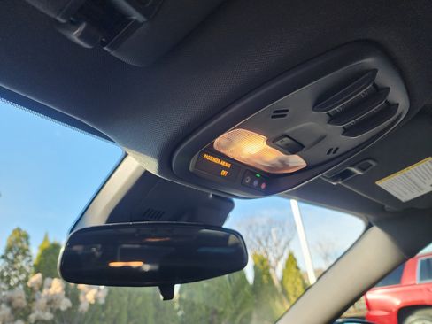 New 2026 Chevrolet Trax RS w/ Sunroof Package image 37