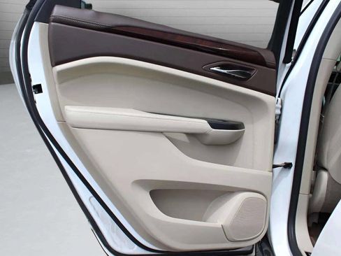 Used 2014 Cadillac SRX Performance w/ Driver Awareness Package image 15