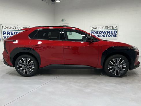 New 2026 Subaru Solterra AWD/4WD image 9
