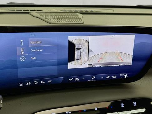 Used 2025 Buick Enclave Avenir w/ Super Cruise Package image 16