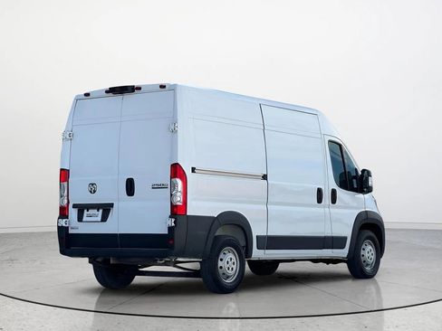 Used 2023 RAM ProMaster 2500 w/ Driver Convenience Group image 5